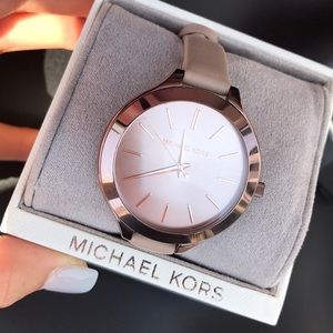 Michael Korda women watch